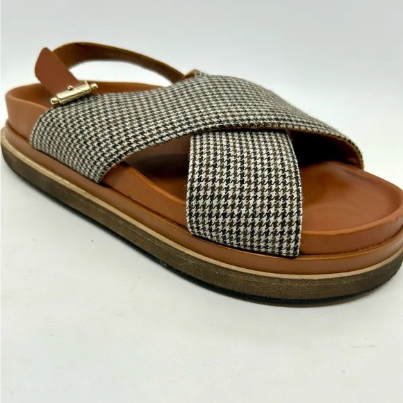 Alohas Marshmallow Sandals, tan, size 38 (7.5-8) - Picture 3 of 7